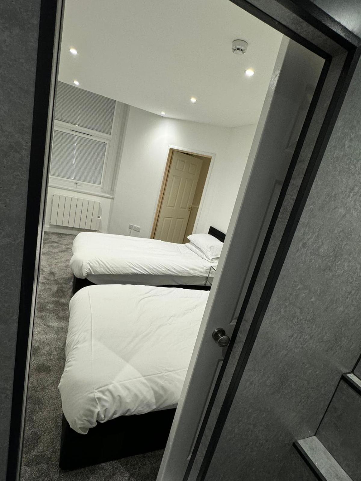 ニューポート New Station Bed & Breakfast エクステリア 写真