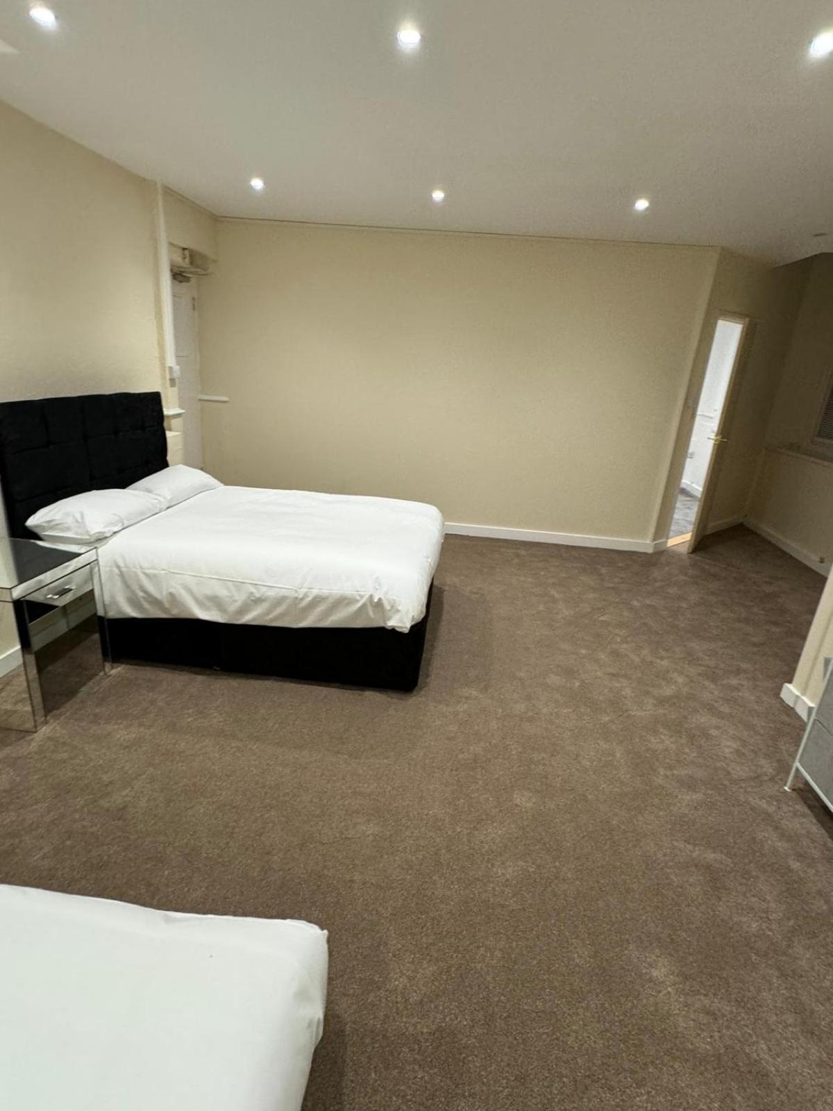 ニューポート New Station Bed & Breakfast エクステリア 写真